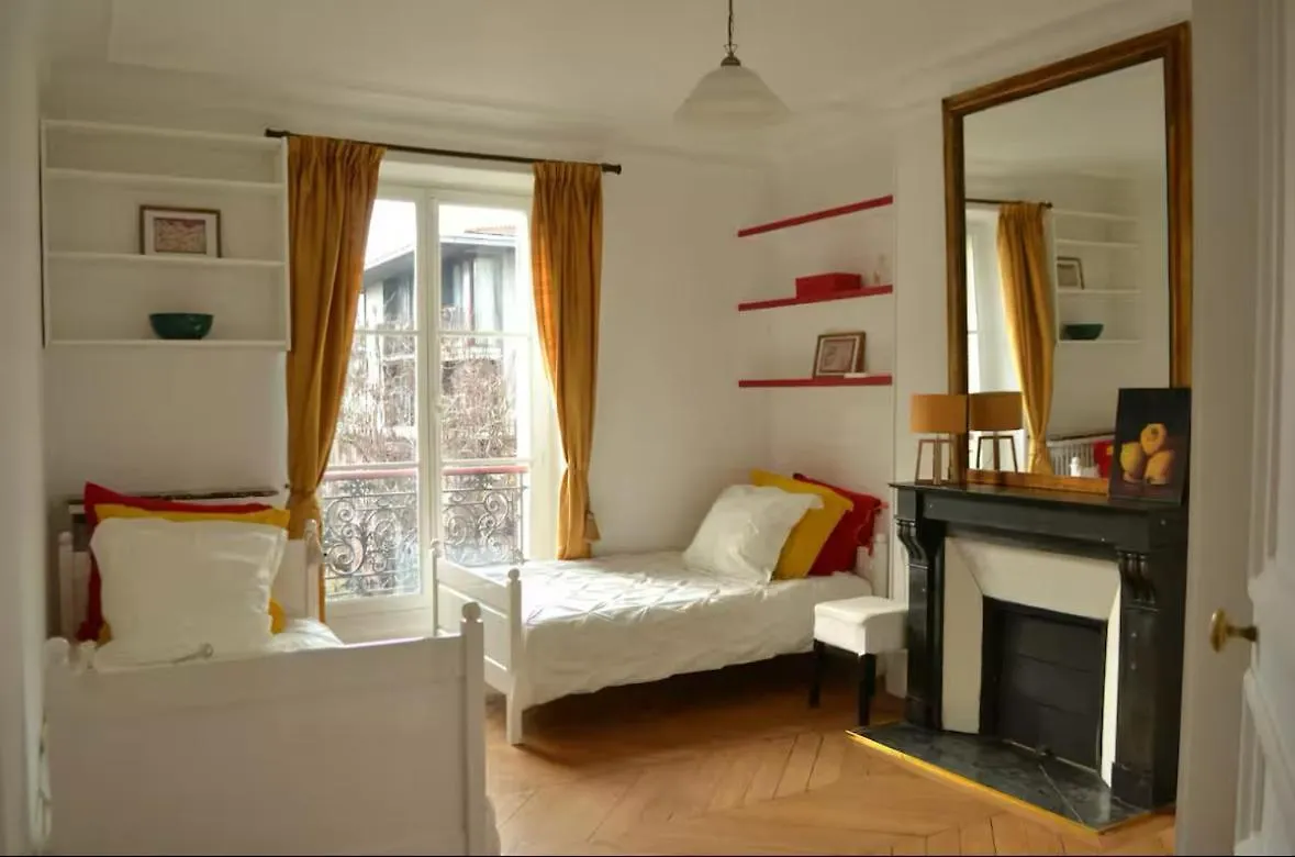Appartement Proche Ile Saint Louis Париж